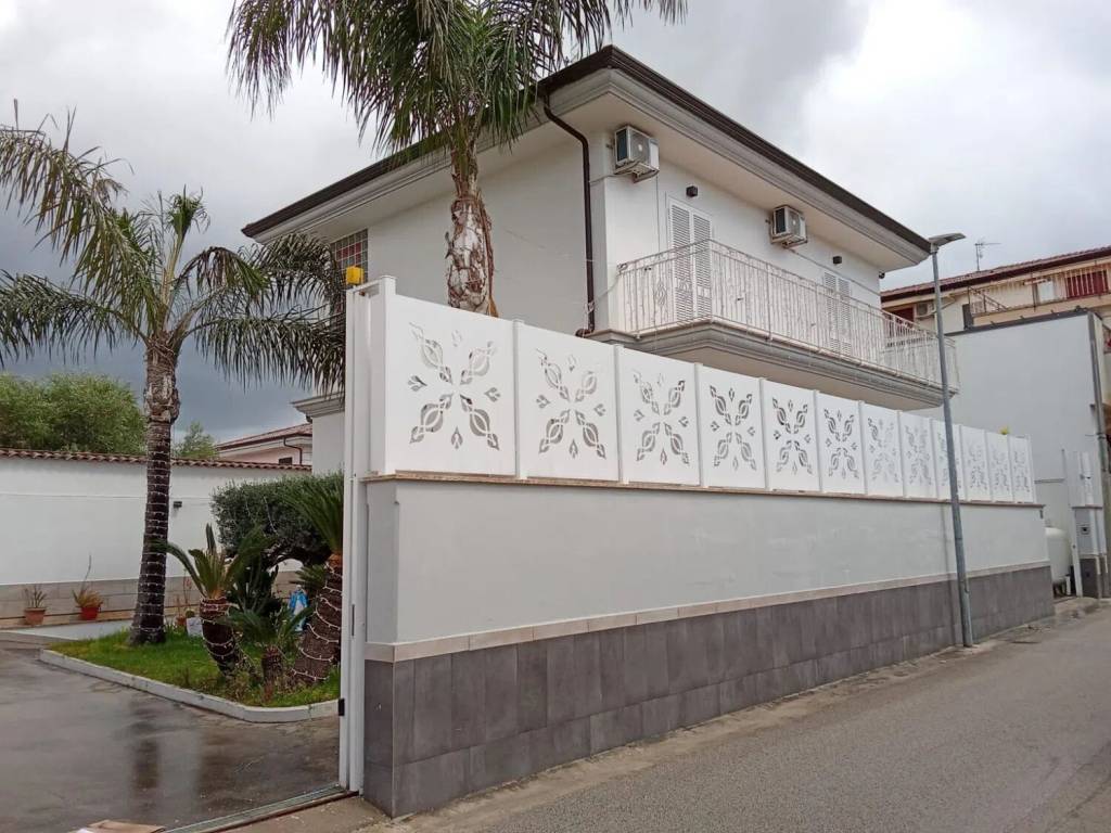 Villa a Casal di principe in Via Ignazio Silone No Number - Foto 2