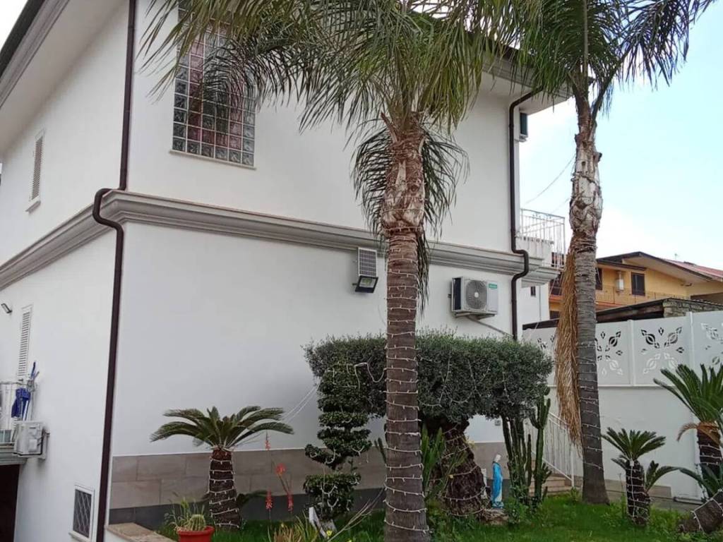 Villa a Casal di principe in Via Ignazio Silone No Number - Foto 4