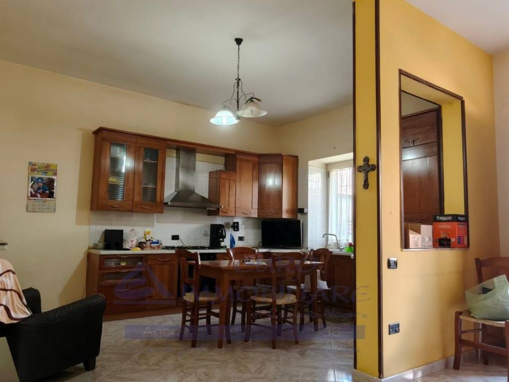 Villa a Maddaloni in Via Salvator Rosa - Foto 3