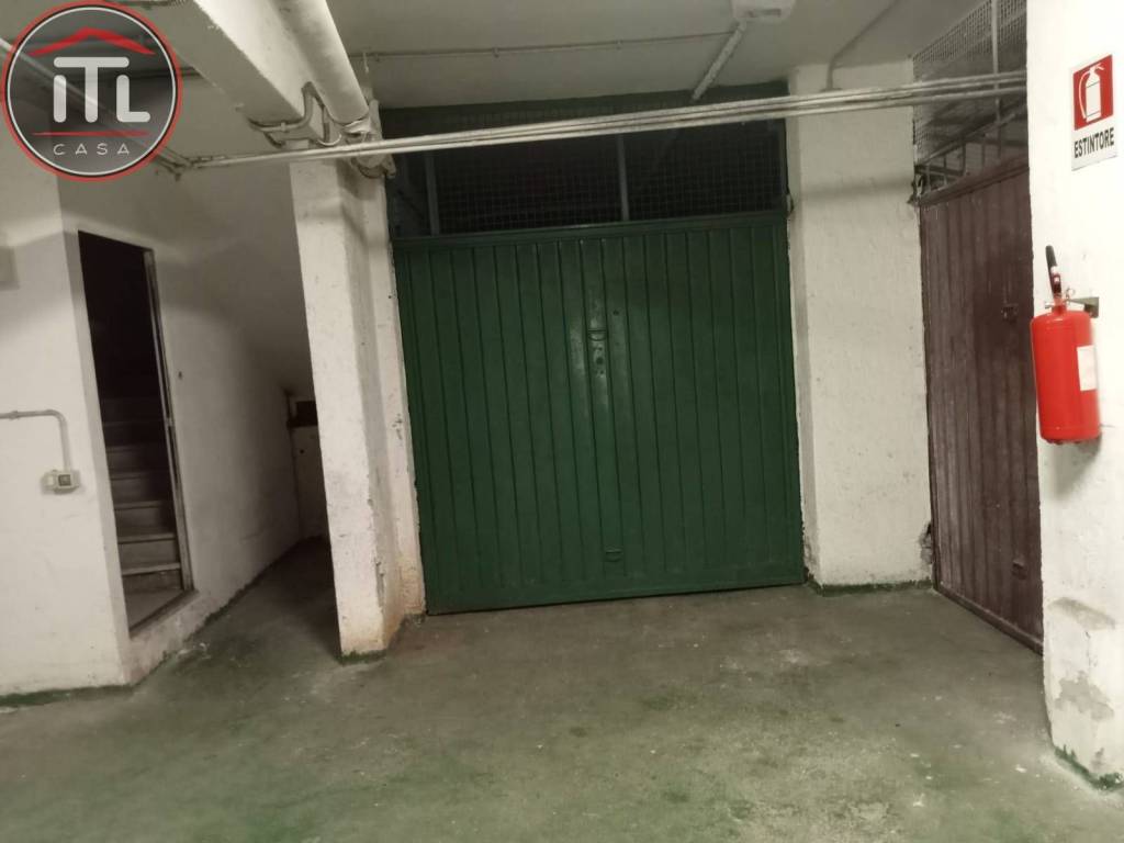 Box / garage a Ladispoli in Via Dei Delfini, 24 - Foto 3