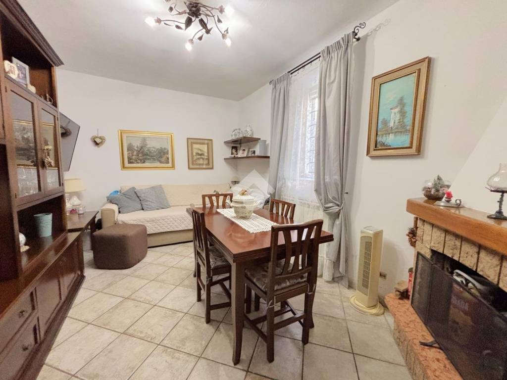 Casa indipendente a Montemurlo in Via Borgo Pieratti, 2 - Foto 2