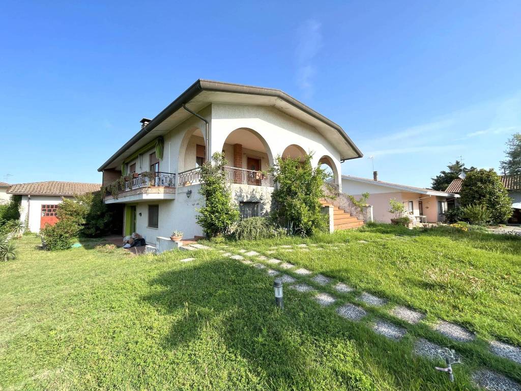 Villa a Porto viro in Via Roma, 5 - Foto 2