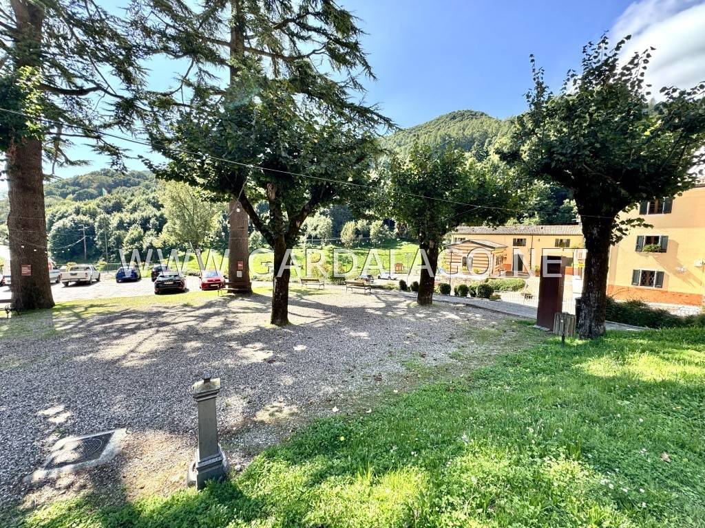 Appartamento a Ferrara di monte baldo in Strada Provinciale Monte Baldo, 14 - Foto 2