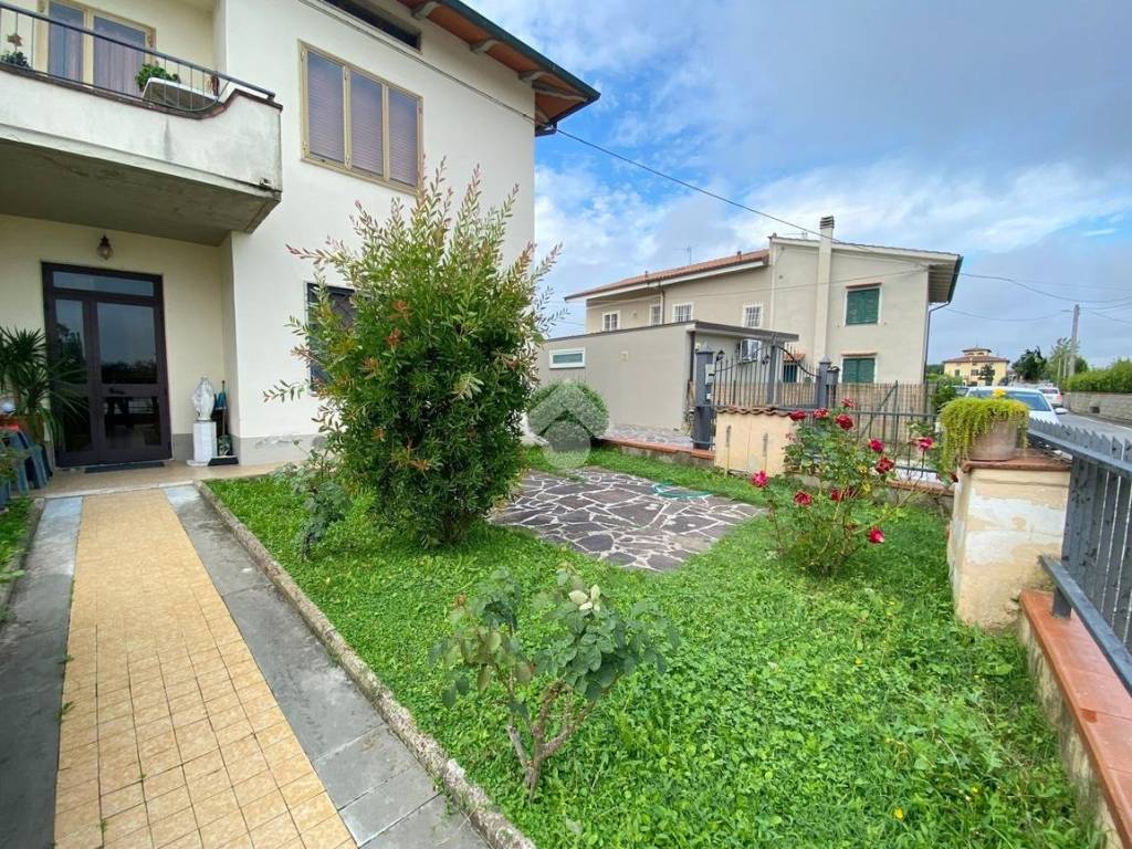 Casa indipendente a Quarrata in Via Vecchia Fiorentina Primo Tronco, 519 - Foto 4