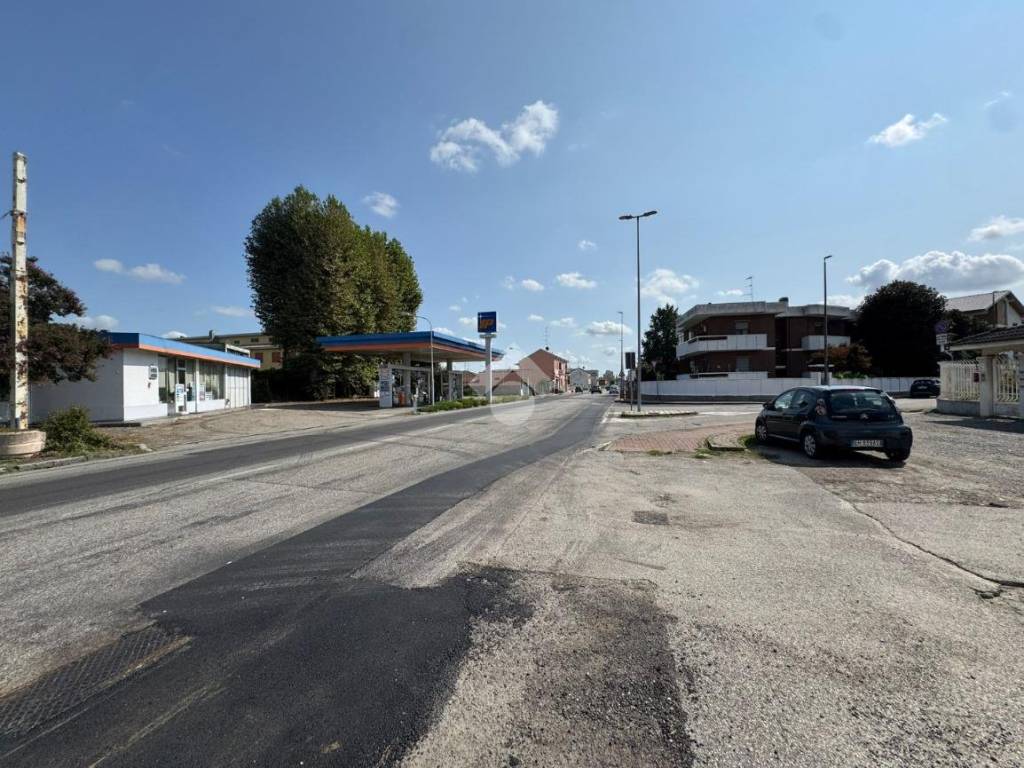 Appartamento a Vercelli in Via Leonardo Walter Manzone, 105 - Foto 5