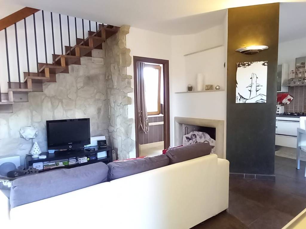 Villa a Capodimonte in Via del Lavoro, 9 - Foto 3