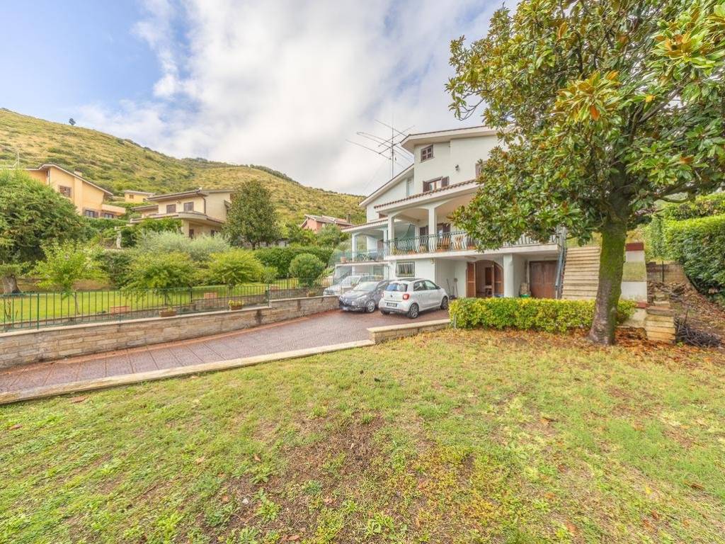 Villa a Tivoli in Strada San Polo, 59 - Foto 3