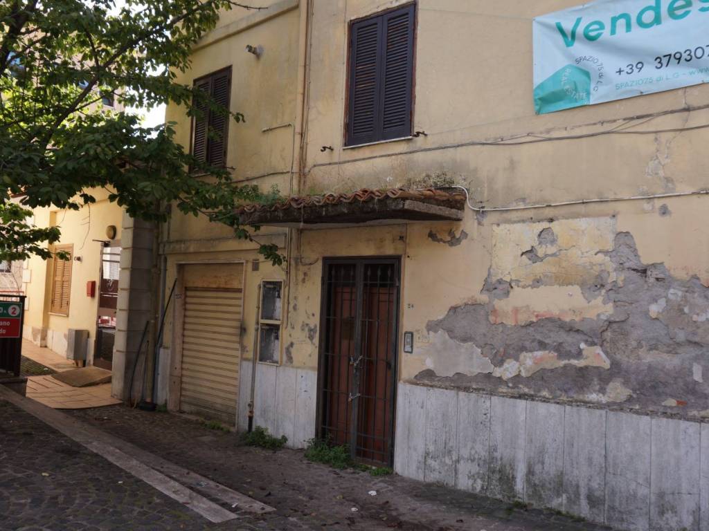 Casa indipendente a Frosinone in Piazza Emilio Diamanti, 25 - Foto 3