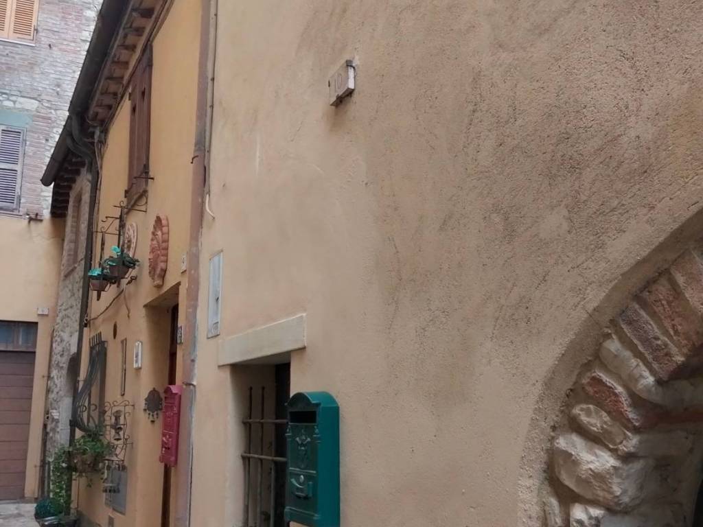 Palazzo / stabile a Todi in Via Porta Aurea - Foto 2