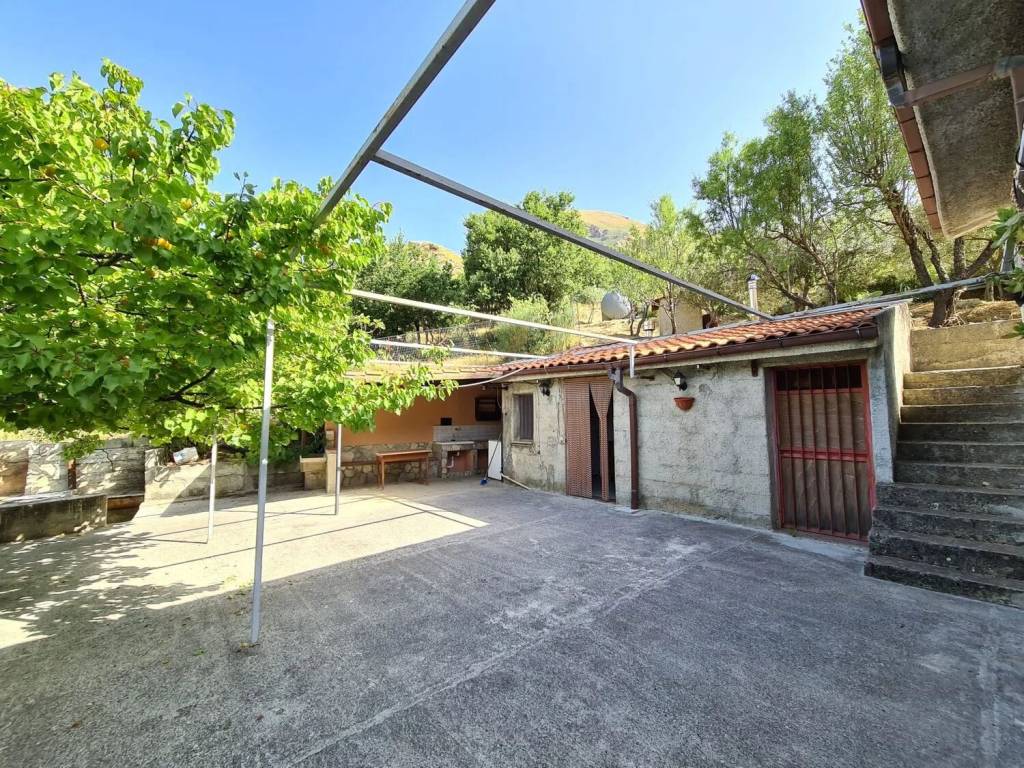 Villa a Isnello in Contrada Mongerrati No Number - Foto 4