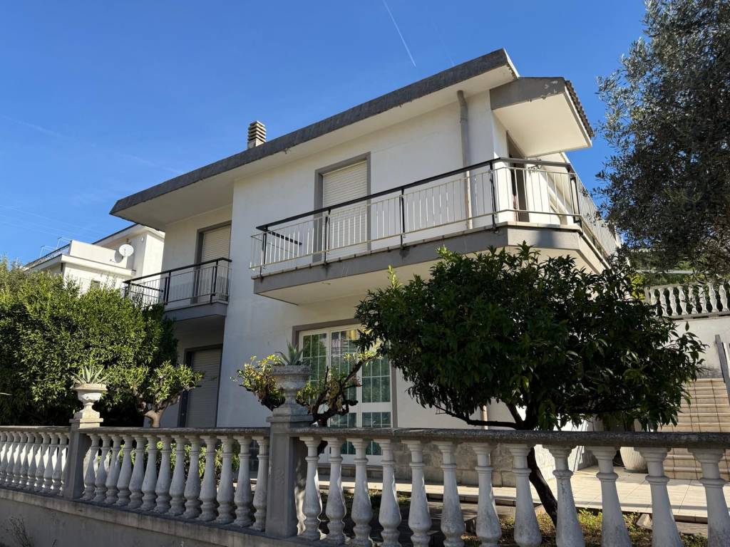 Villa a Boissano in Via dei Pini, 8 - Foto 2
