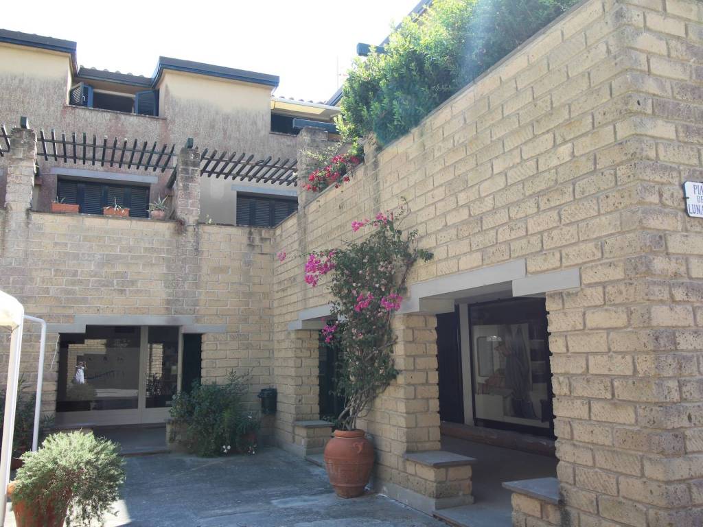 Appartamento a Castiglione della pescaia in Piazza della Luna Rossa - Foto 3