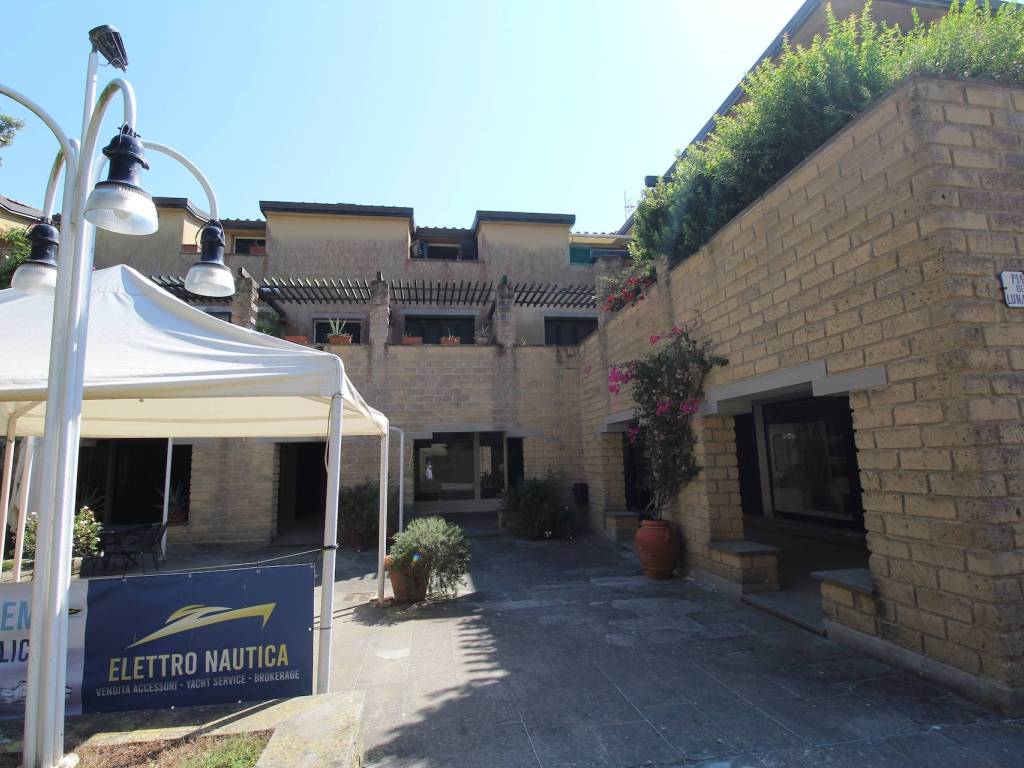 Appartamento a Castiglione della pescaia in Piazza della Luna Rossa - Foto 4