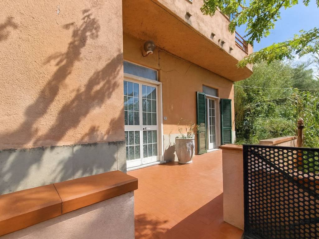 Villa a La spezia in Via Umberto Biancamano, 203 - Foto 4