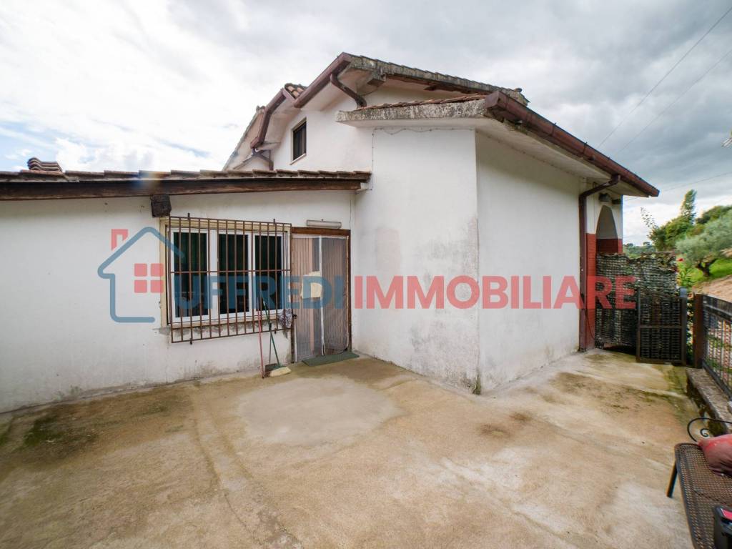 Villa a Paliano in Via Sant'Agata, 25 - Foto 4