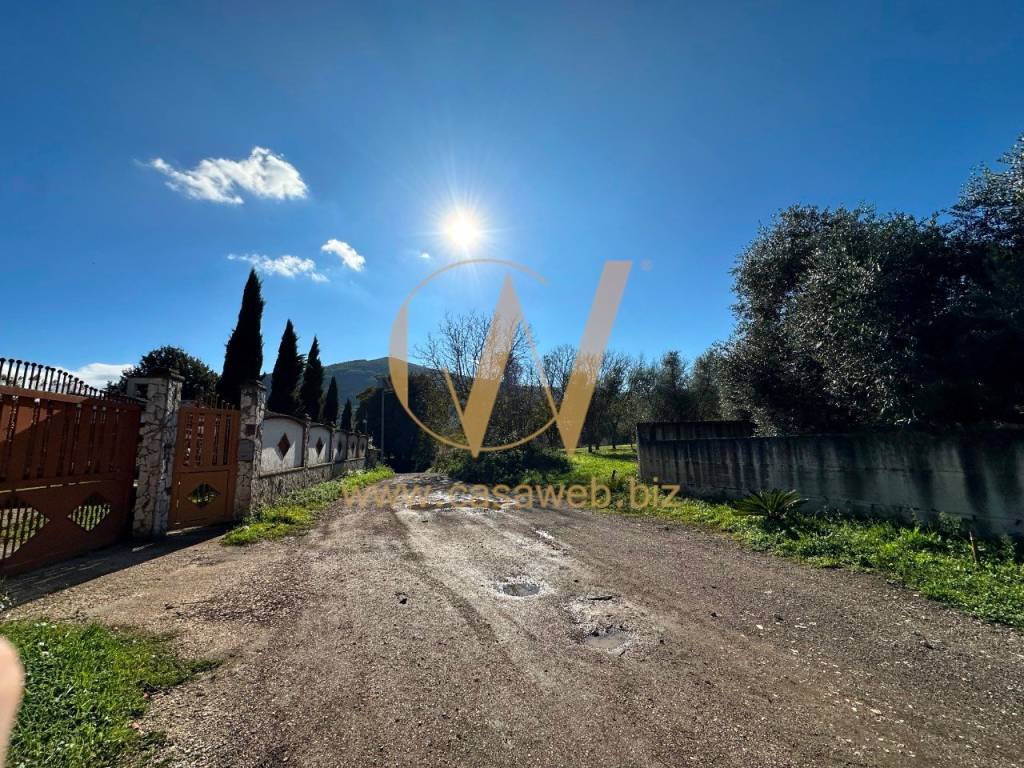 Villa a Castel morrone in Via Schito, 20 - Foto 3