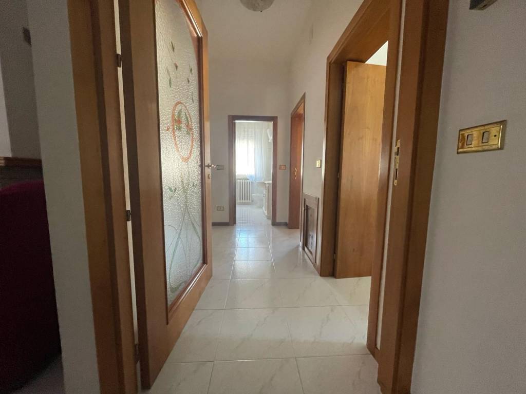Appartamento a Alba adriatica in Via Puglie, 4 - Foto 3