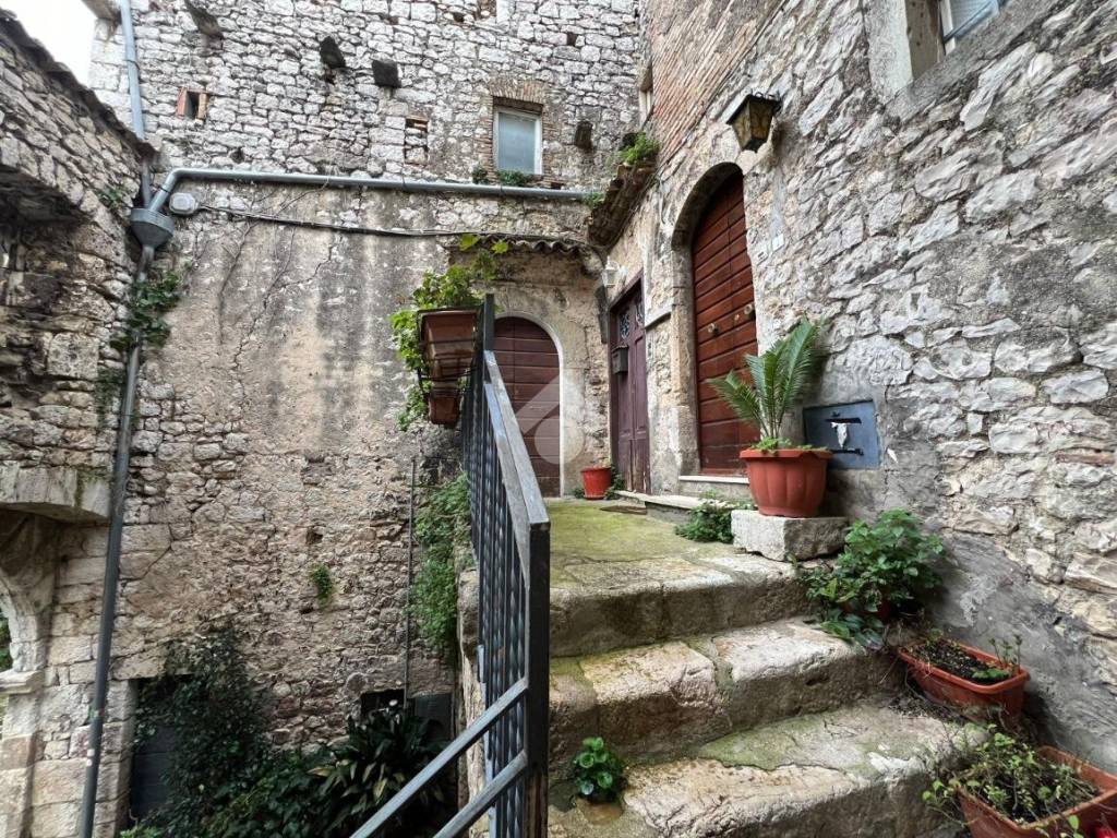 Palazzo / stabile a Veroli in Via porta santa croce, 1 - Foto 4
