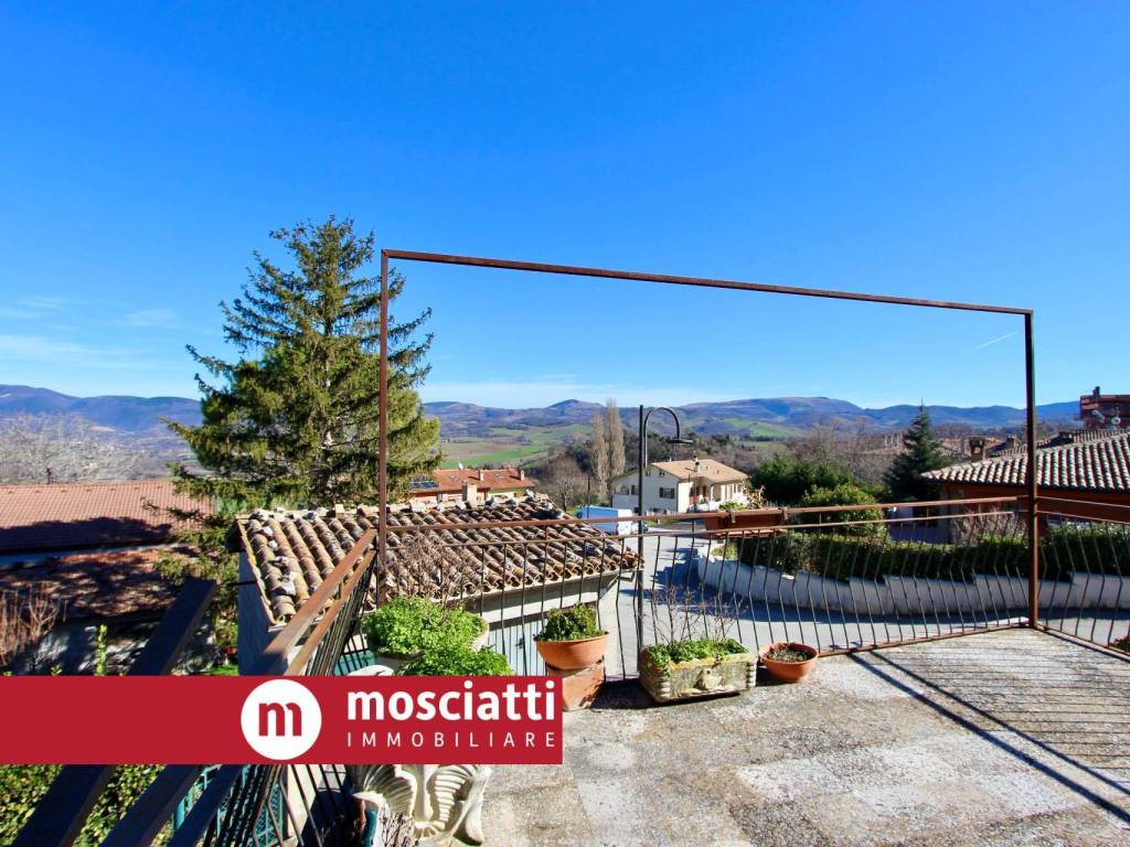 Casa indipendente a Pioraco in Via Perito, 15 - Foto 2