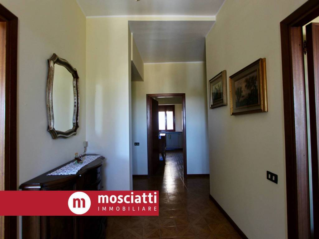 Casa indipendente a Pioraco in Via Perito, 15 - Foto 3