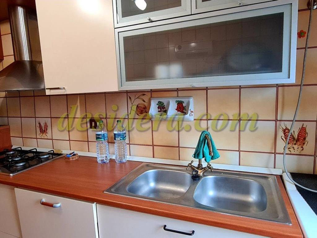 Appartamento a Castelletto sopra ticino in Via Monte Rosa - Foto 3