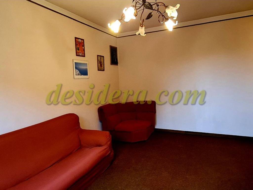 Appartamento a Castelletto sopra ticino in Via Monte Rosa - Foto 4