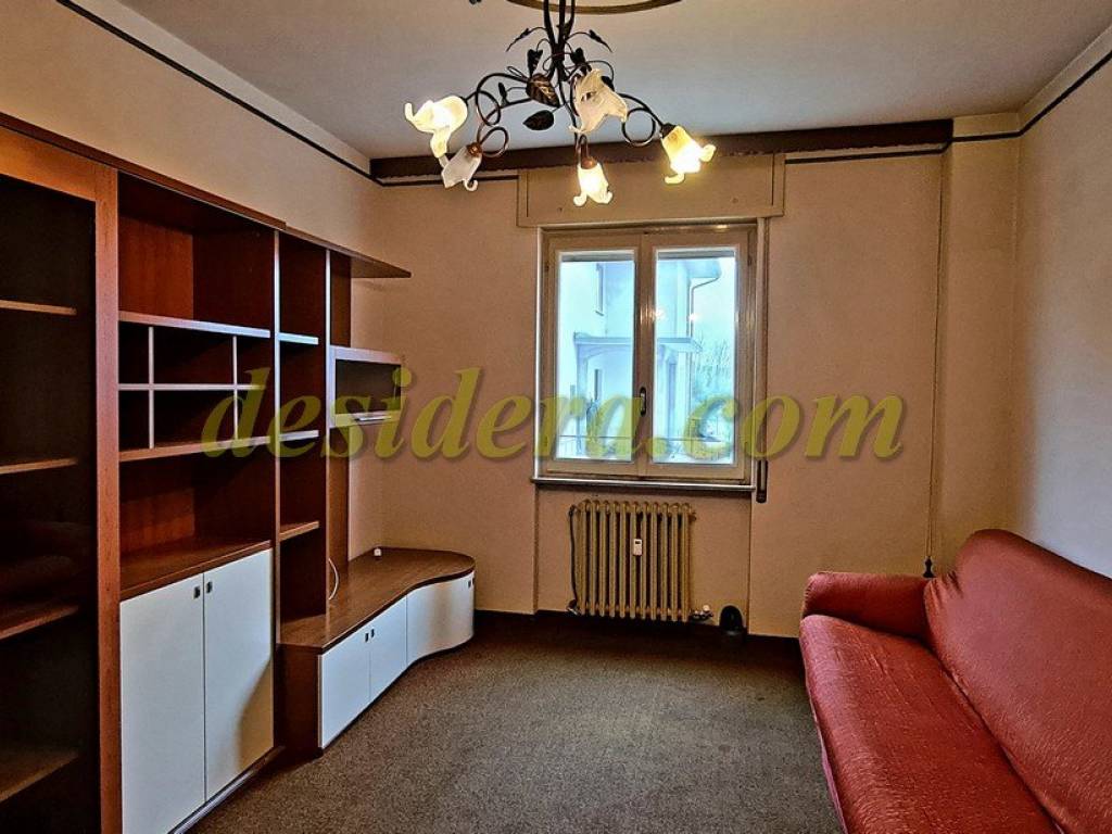 Appartamento a Castelletto sopra ticino in Via Monte Rosa - Foto 5