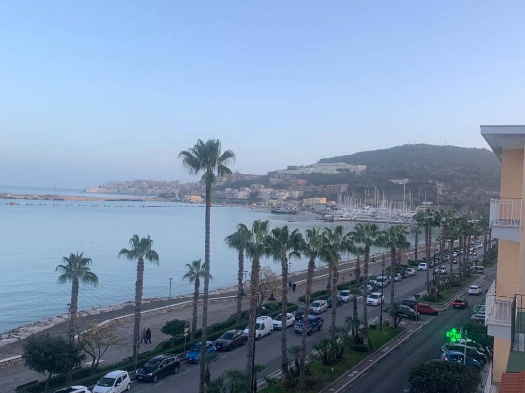 Appartamento a Gaeta in Lungomare Caboto Vico 8 - Foto 3
