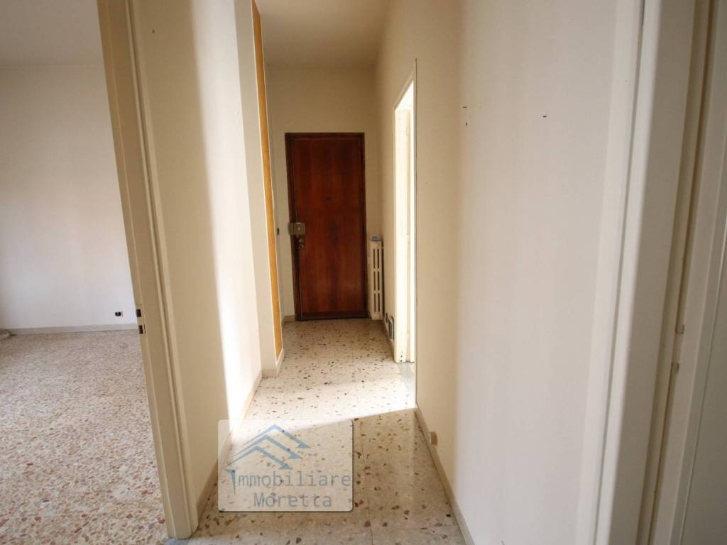 Appartamento a Alba in Via Ciro Menotti, 2 - Foto 2