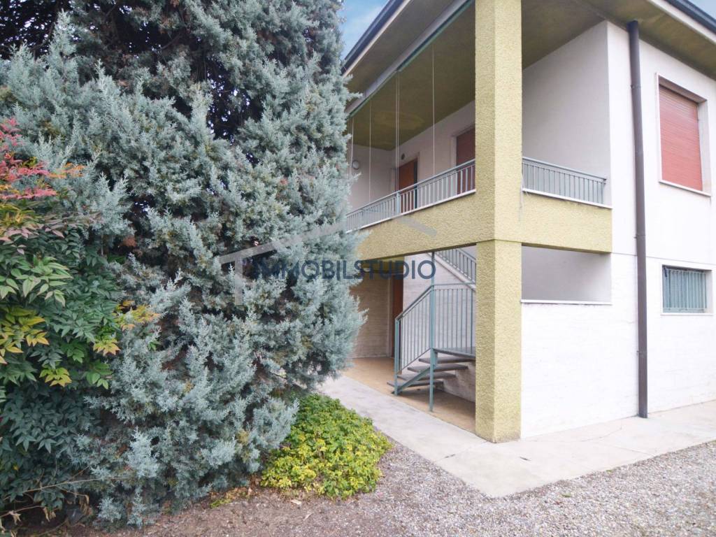 Villa a Busto arsizio in Via Monte Cristallo - Foto 3