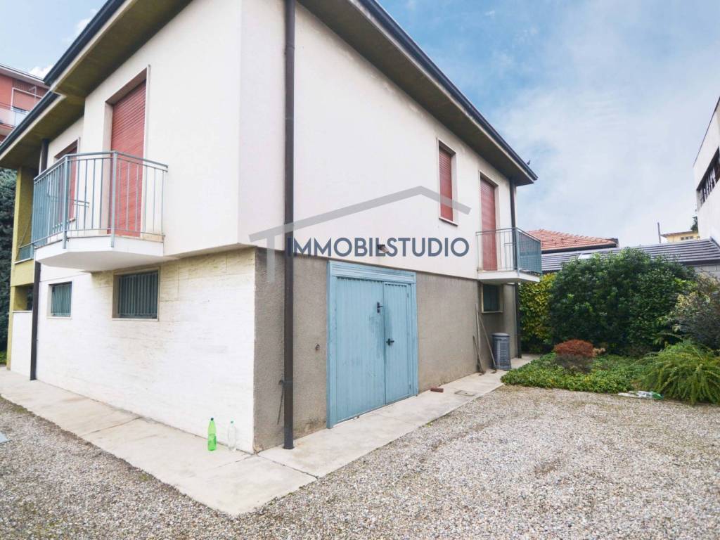 Villa a Busto arsizio in Via Monte Cristallo - Foto 4