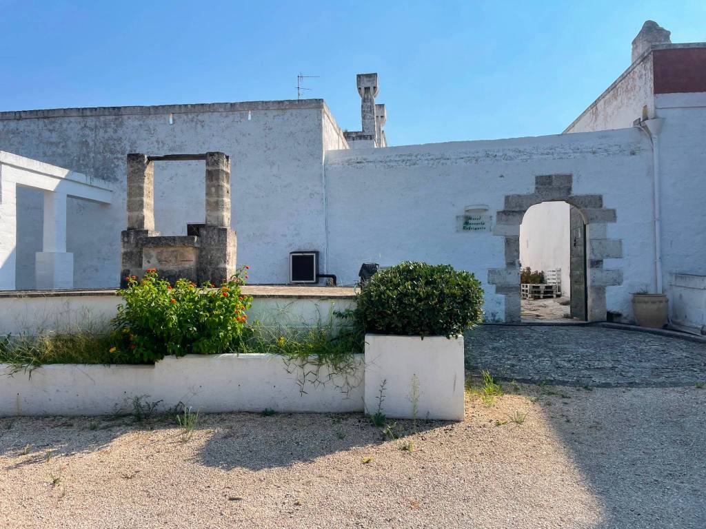 Palazzo / stabile a Ostuni in Strada Statale di Egnazia - Foto 2