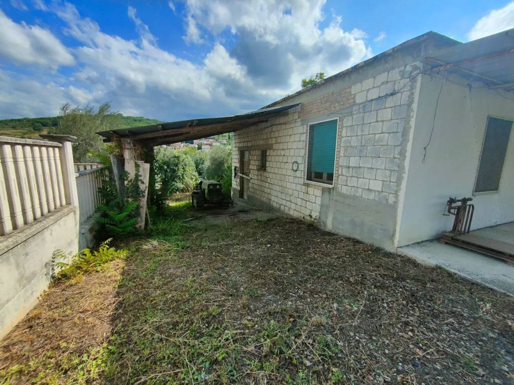 Rustico / casale a Alanno in Via Coste Delle Plaie, 15 - Foto 3