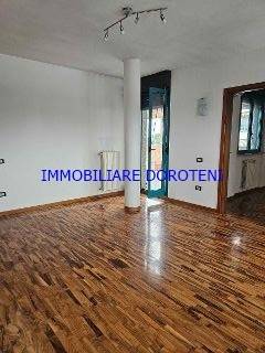 Appartamento a Vercelli in Via Renato Gadina - Foto 3