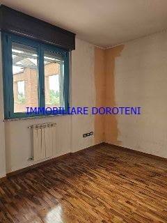 Appartamento a Vercelli in Via Renato Gadina - Foto 4