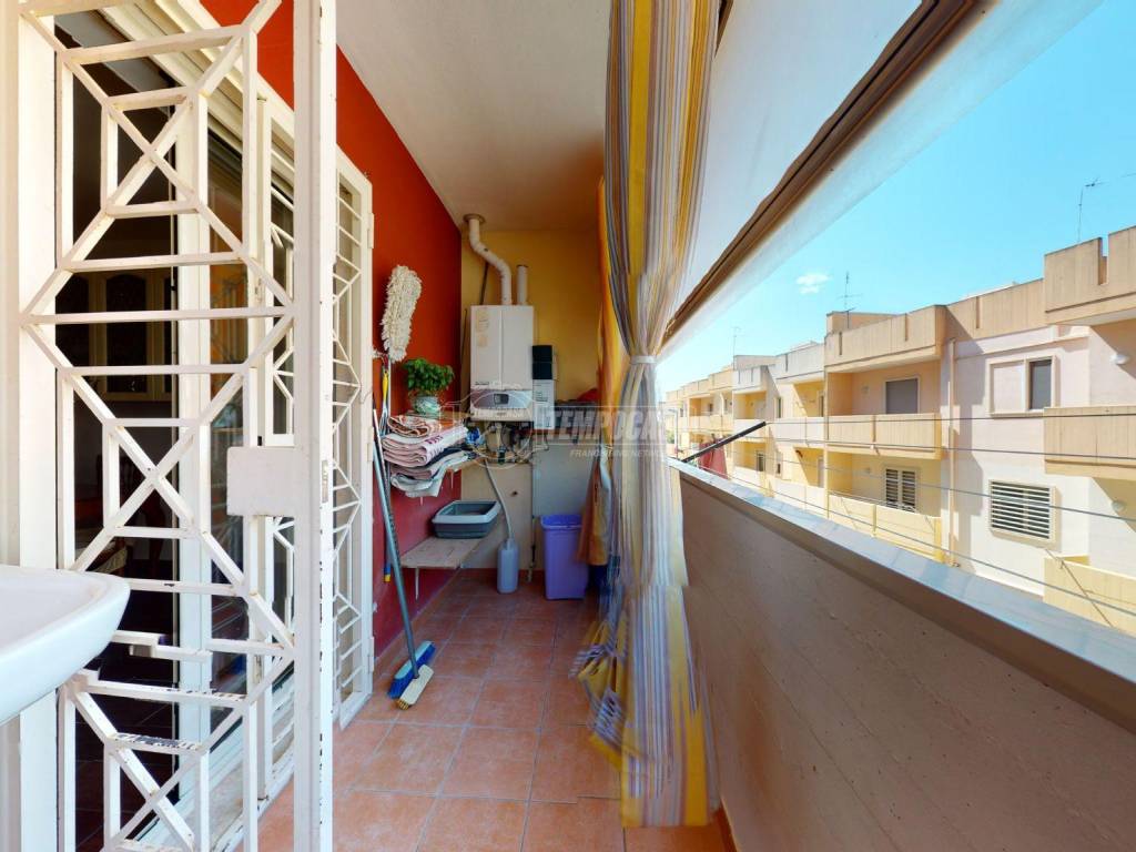Villa a Turi in Via Cristoforo Colombo - Foto 5