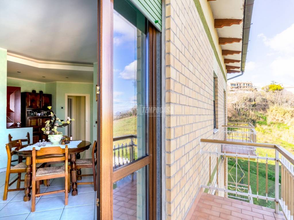 Appartamento a Monte urano in Via Genova - Foto 5