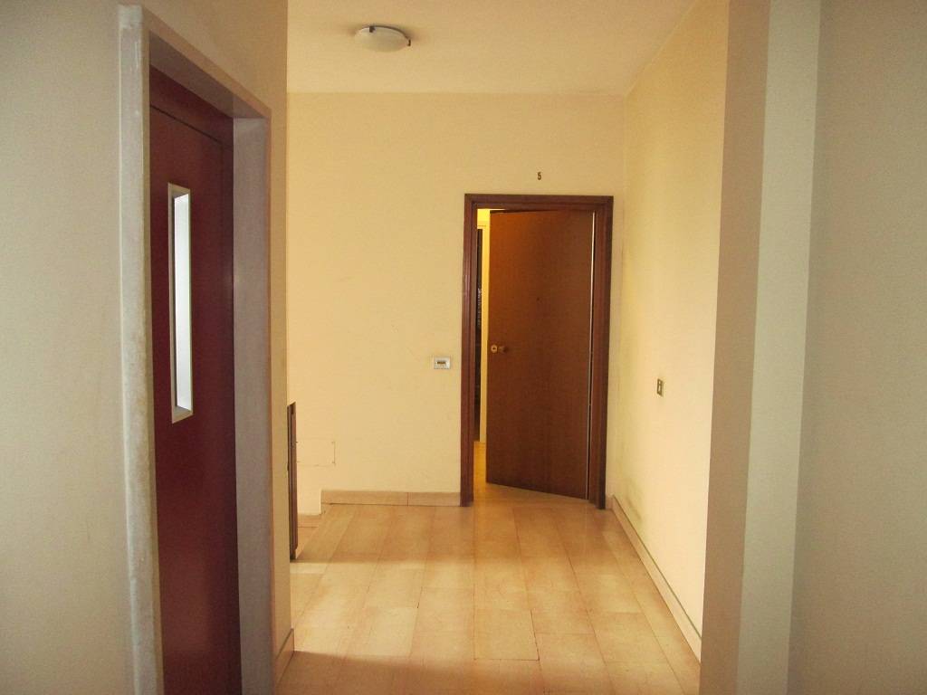 Appartamento a Biella in Via Camillo Benso di Cavour, 3 - Foto 4