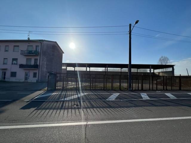 Palazzo / stabile a Crespiatica in Via Nino Dall'Oro - Foto 5