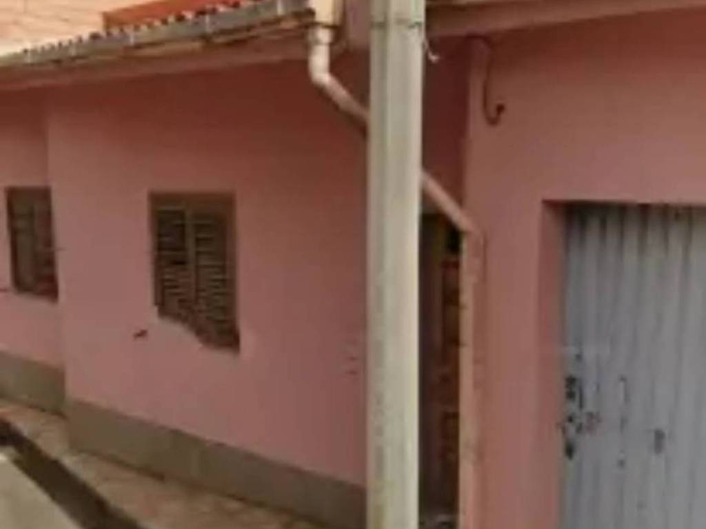 Casa indipendente a Flussio in Via Vittorio Emanuele - Foto 4