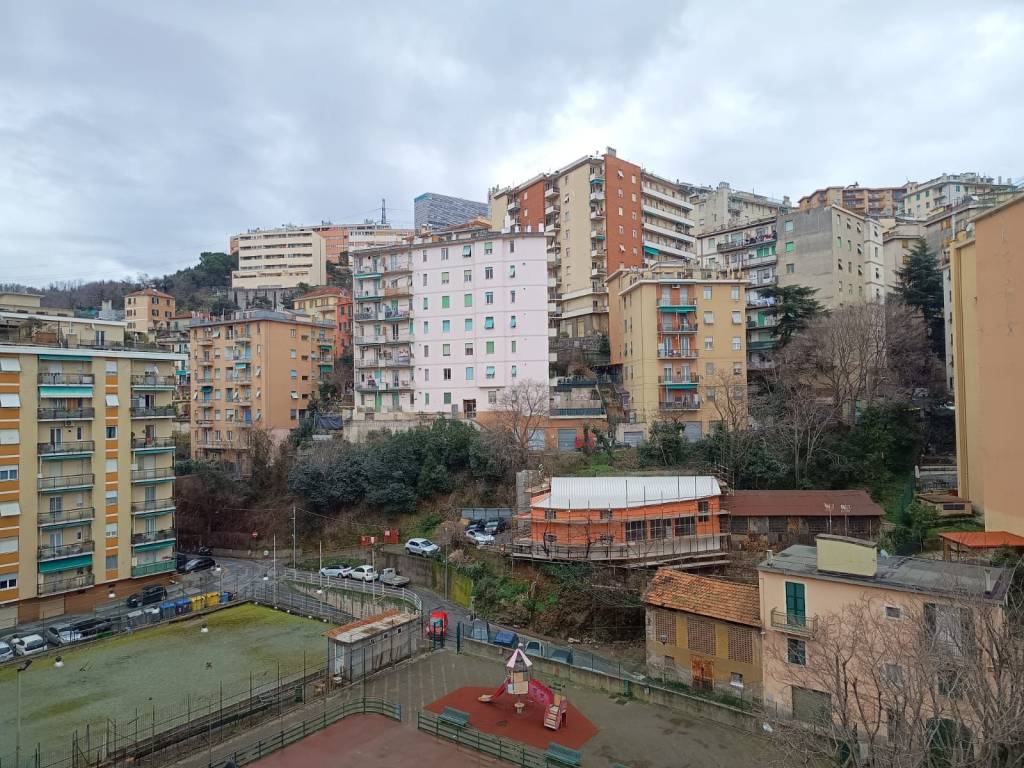 Appartamento a Genova in Via Borzoli, 14 - Foto 2