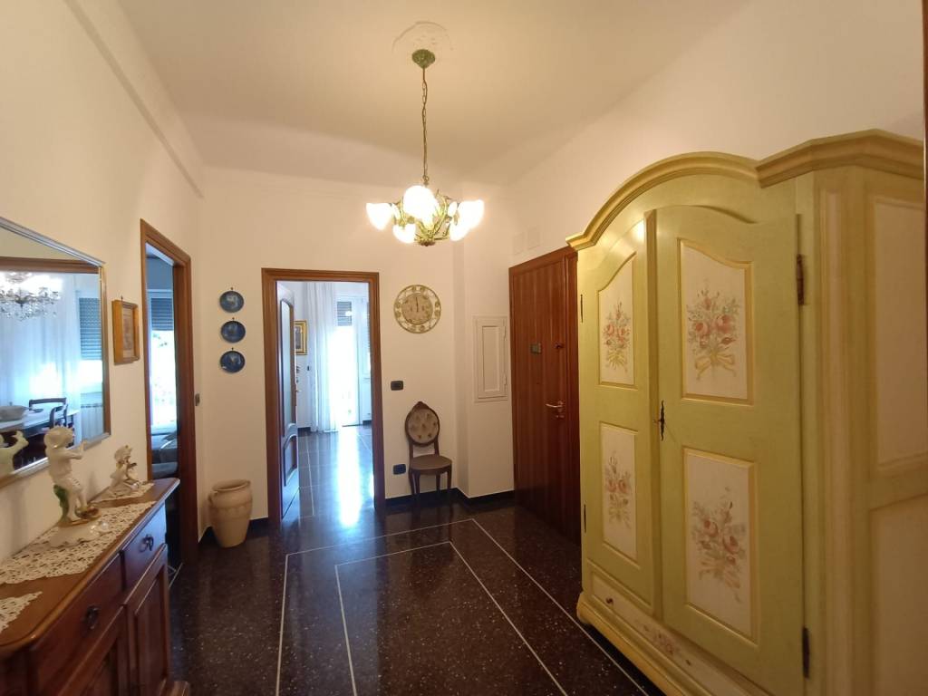 Appartamento a Genova in Via Borzoli, 14 - Foto 3