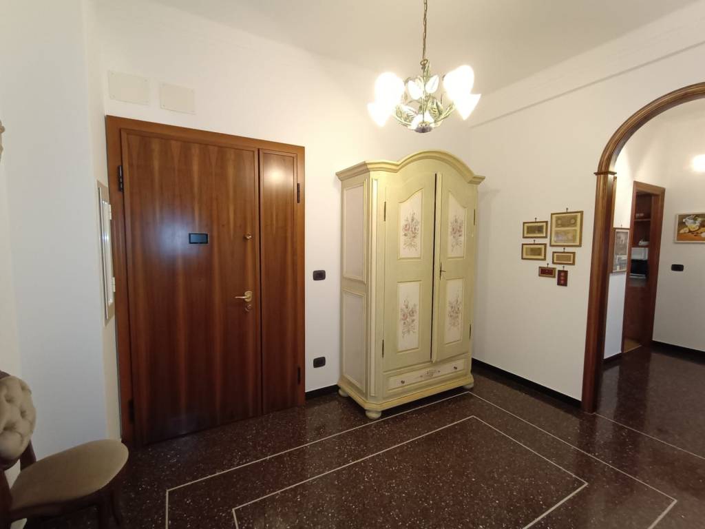 Appartamento a Genova in Via Borzoli, 14 - Foto 4