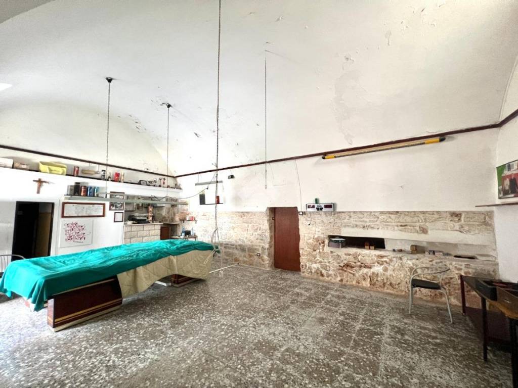 Box / garage a Ceglie messapica in Via Archita - Foto 5