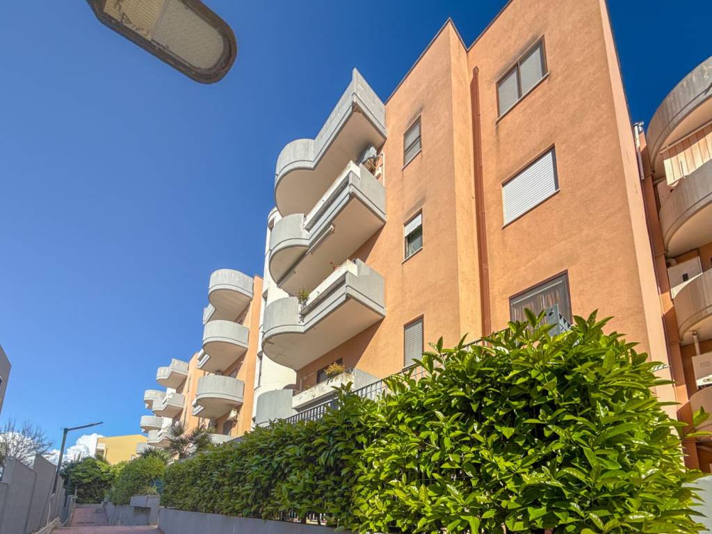 Appartamento a Taranto in Via Fratelli Di Comite, 14 - Foto 2