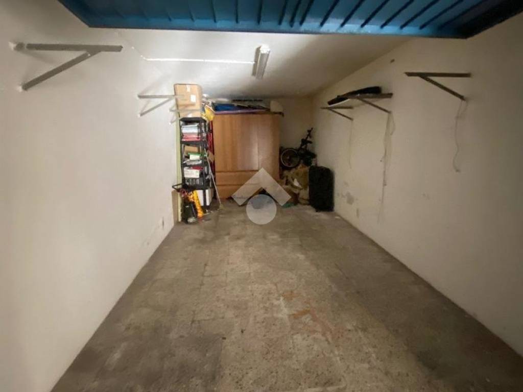 Box / garage a Brindisi in Via Ruggero Flores, 1 - Foto 4