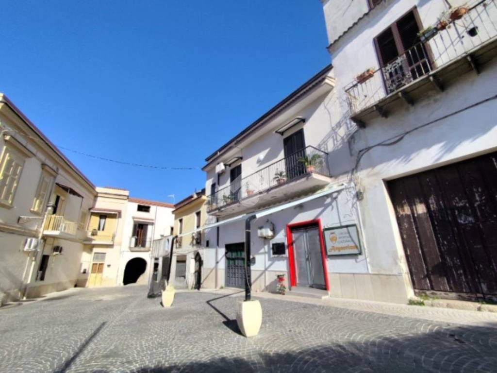 Casa indipendente a Arienzo in Piazza Crescenzo Guida, 6 - Foto 3