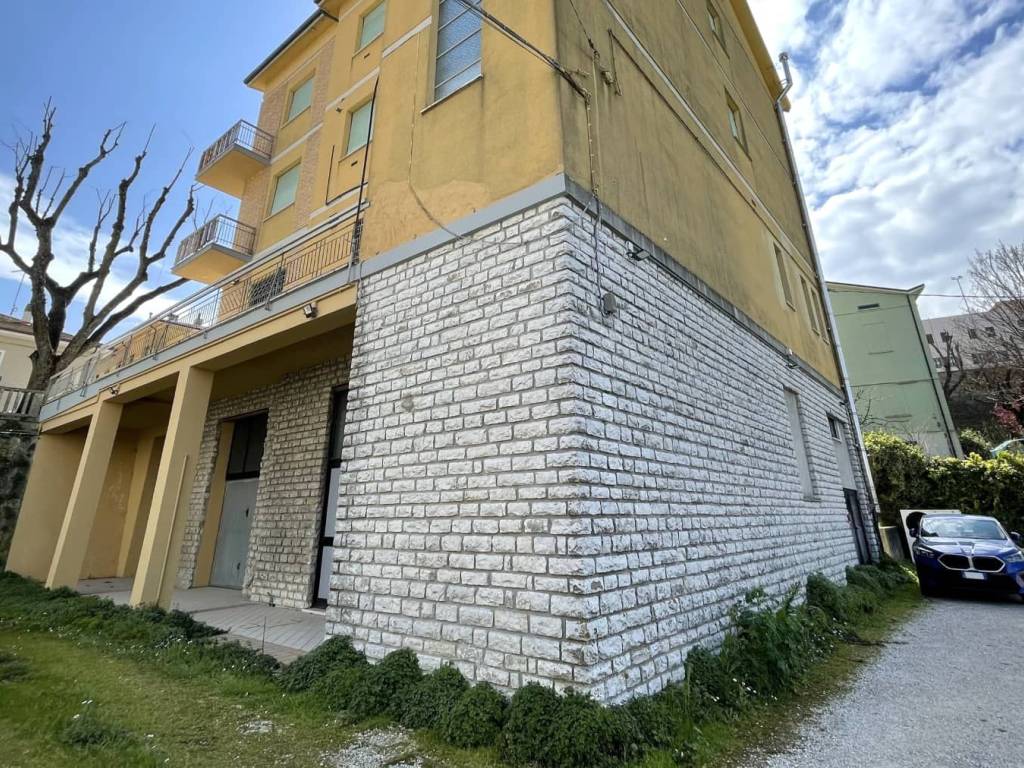 Appartamento a San costanzo in Viale della Libertà, 3, 61039 - Foto 3