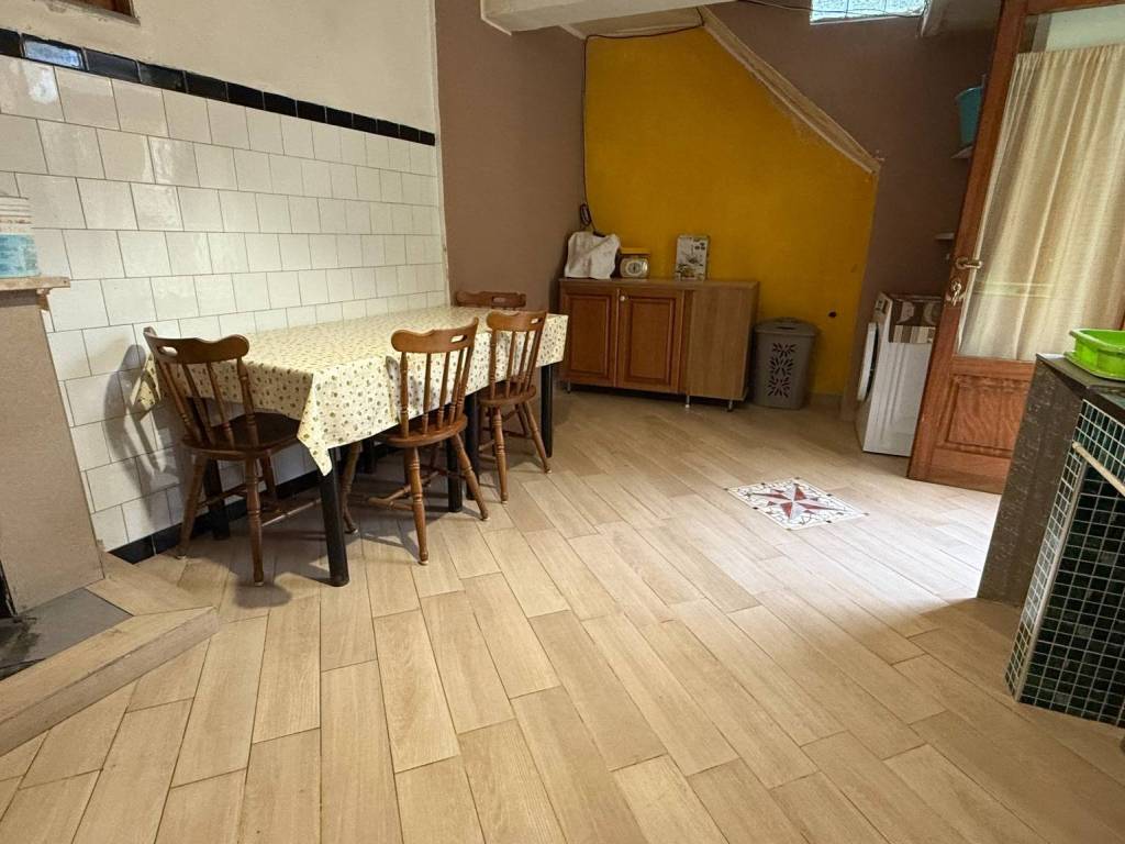 Appartamento a Contrada in Via Addivinola, 10 - Foto 3