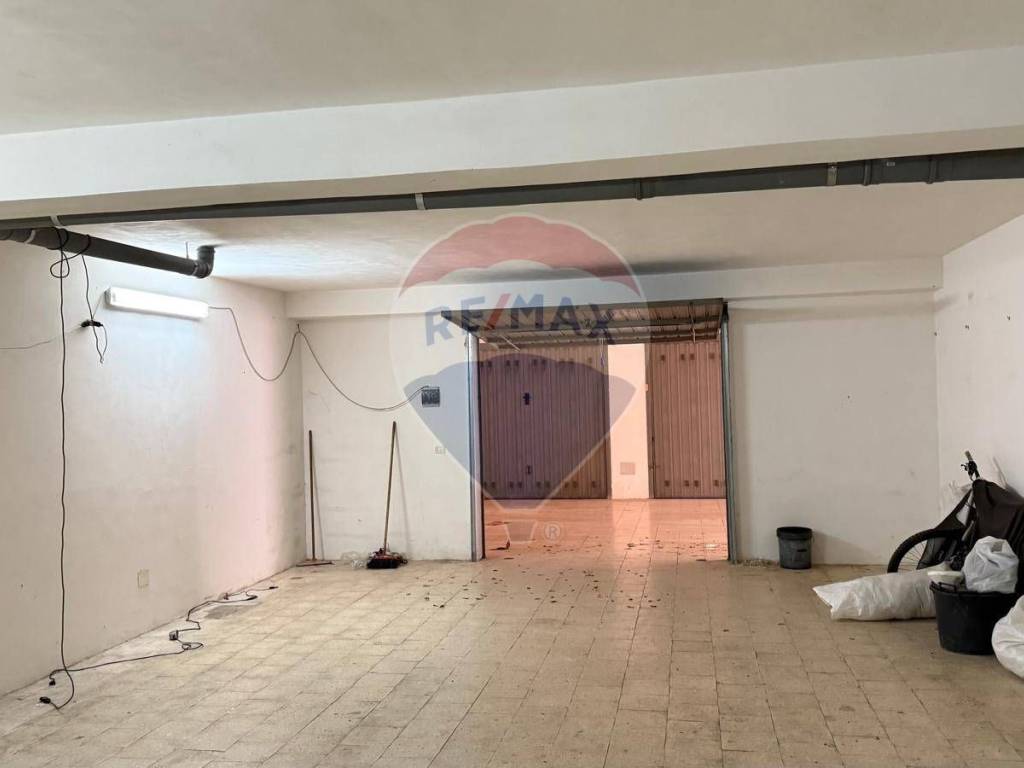 Box / garage a Vieste in Via Antico Porto Aviane - Foto 4